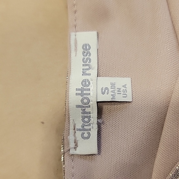 Charlotte Russe Size S Metallic V Neck Shorts Romper, Excellent Used Condition - Picture 10 of 11